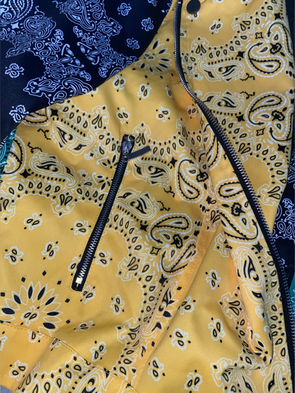 Women’s Multicolor Bandana Patchwork Moto Jacket Sz M NWOT - Picture 3 of 4